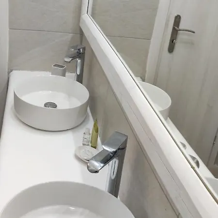 Ξενοδοχείο με διαμερίσματα Nora Norita