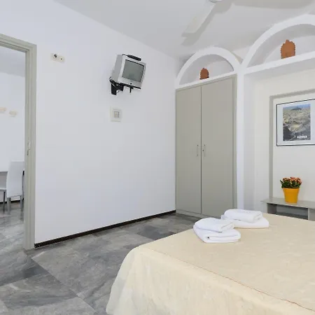 Nora Norita Aparthotel 3*