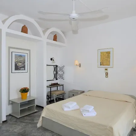 Nora Norita Apartahotel Batsi