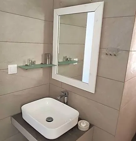 Nora Norita Apart Otel Batsi