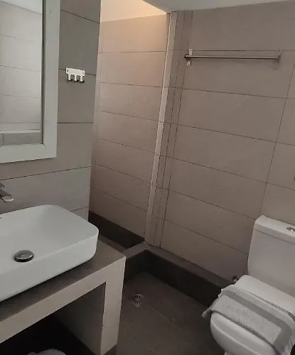 Nora Norita 3* Batsi